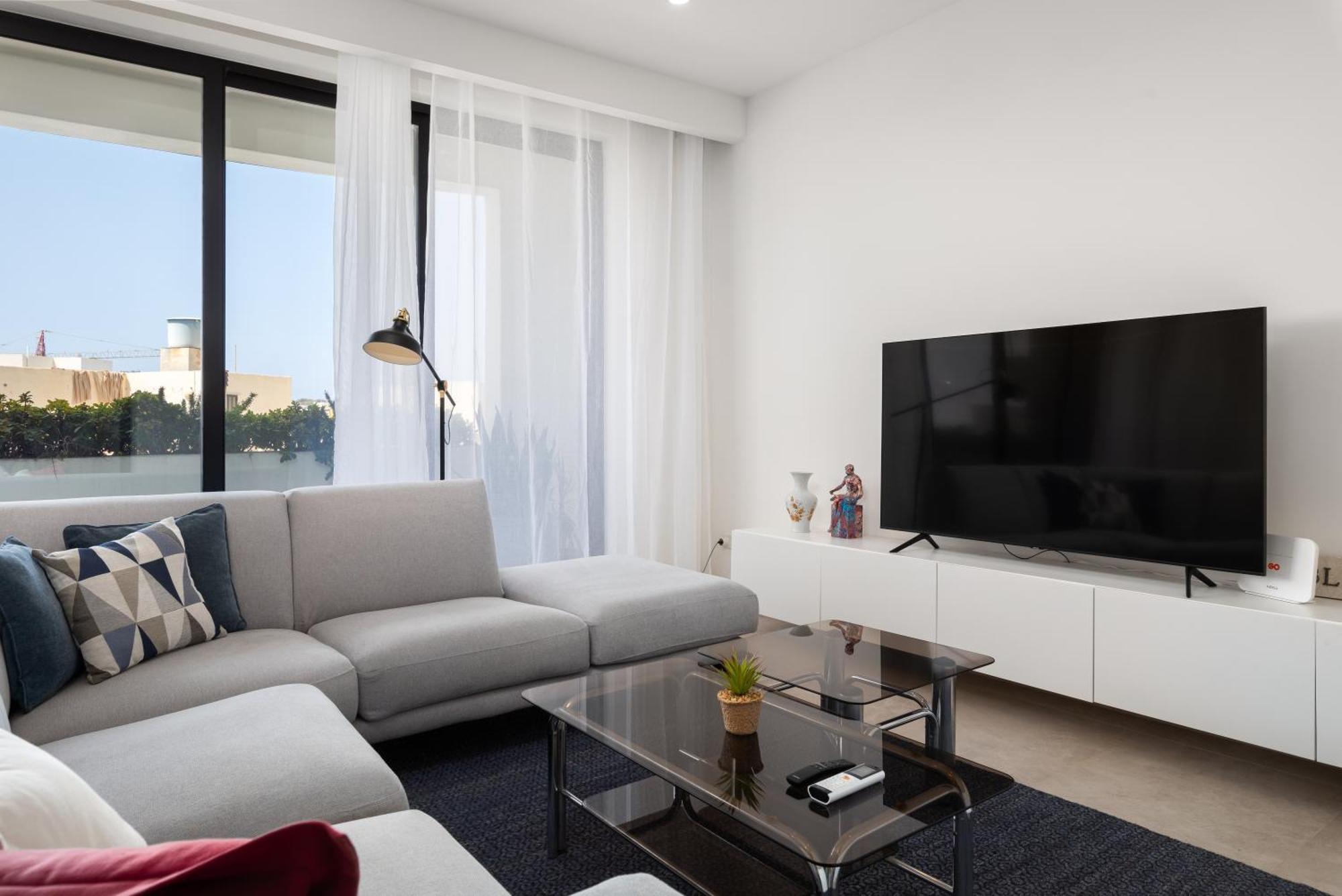 Modern 1Br Spacious Apartment With Terrace - Close To St Thomas Bay Марсаскала Экстерьер фото
